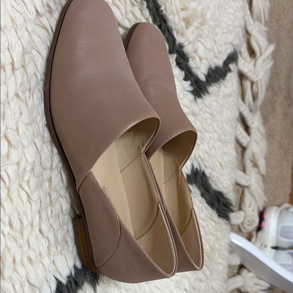 Elegant Tan Women's Shoes
